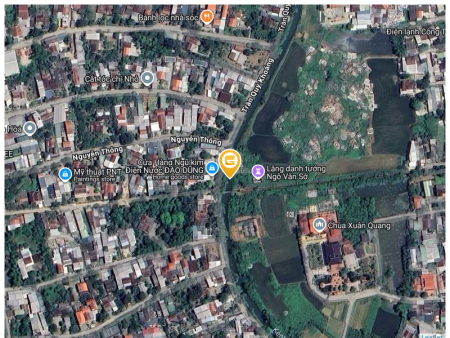 Cho thuê đất làm kho xưởng, sân thể thao:  2200 m2 (55 m mặt tiền đường bêtong, sâu 40 m) Có thể thuê một phần, kiệt 50 Trần Quý Khoáng, Tp. Huế - Thuận tiện giao thông, phù hợp làm kho bãi, xưởng sản xuất, giá thương lượng. Liên hệ: Trực: 0973.224.068