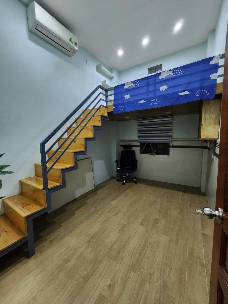 Nhà Bán 4 phòng ngủ ,  33m2 , 3 tầng , Hẻm 27/ Huỳnh Tịnh Của , Q3 giá 5 tỷ 650 ( 267 )
