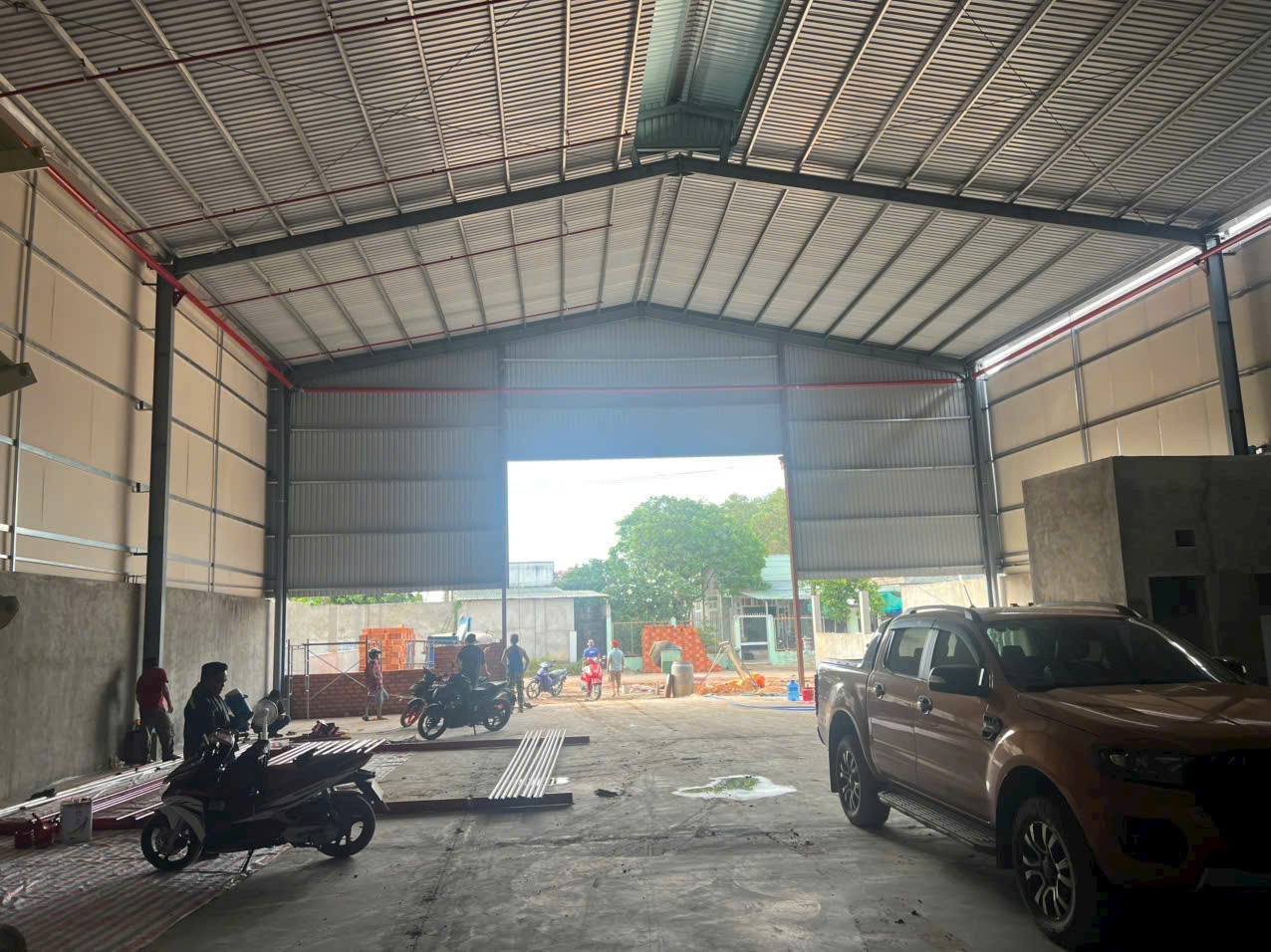 CHO THUÊ XƯỞNG TẠI TÂN UYÊN – BÌNH DƯƠNG  DIỆN TÍCH 15.000M²  PCCC TỰ ĐỘNG – ĐẦY ĐỦ CÔNG TRÌNH PHỤ TRỢ