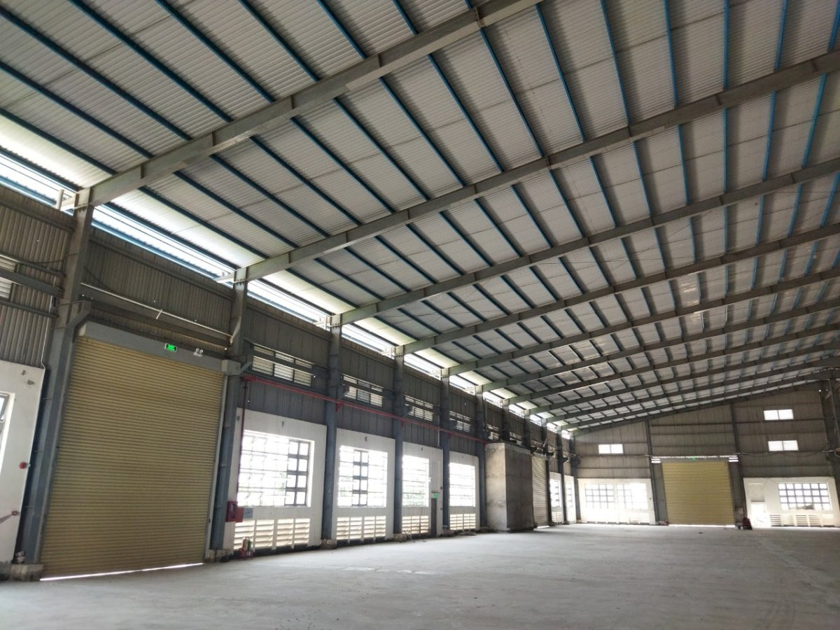 Cho thuê 6.380 m2 , 7.500 m2 kho xưởng trong Cụm Công Nghiệp Tân Uyên, Bình Dương. LH 0798530267