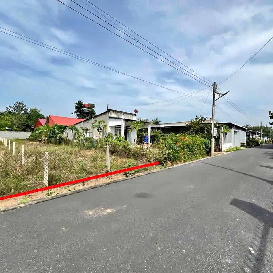 BÁN BUÔNG ĐUÔI, THU HỒI VỐN ,5 SHR(27X50=1.329m2 )395 TRIỆU/S, MT ql14 CHỢ MINH LẬP VÀO 900M