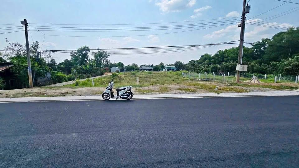 10x50=500m2 bán gấp, sát Quốc Lộ 14 mặt tiền đường DT756, sát chợ Minh Lập KCN BECAMEX
