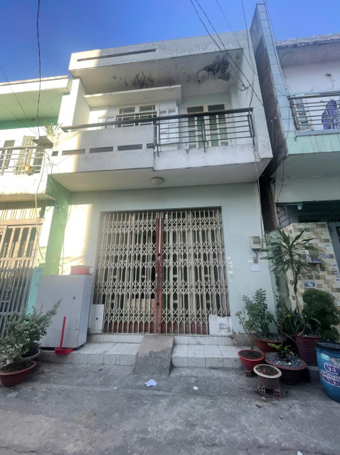 BÁN NHÀ 63M2 - NGANG HƠN 5 X 12M - LẦU ĐÚC THẬT - HẺM XE HƠI 5M - HƯƠNG LỘ 2 - BỆNH VIỆN BÌNH TÂN - NHỈNH 4 TỈ