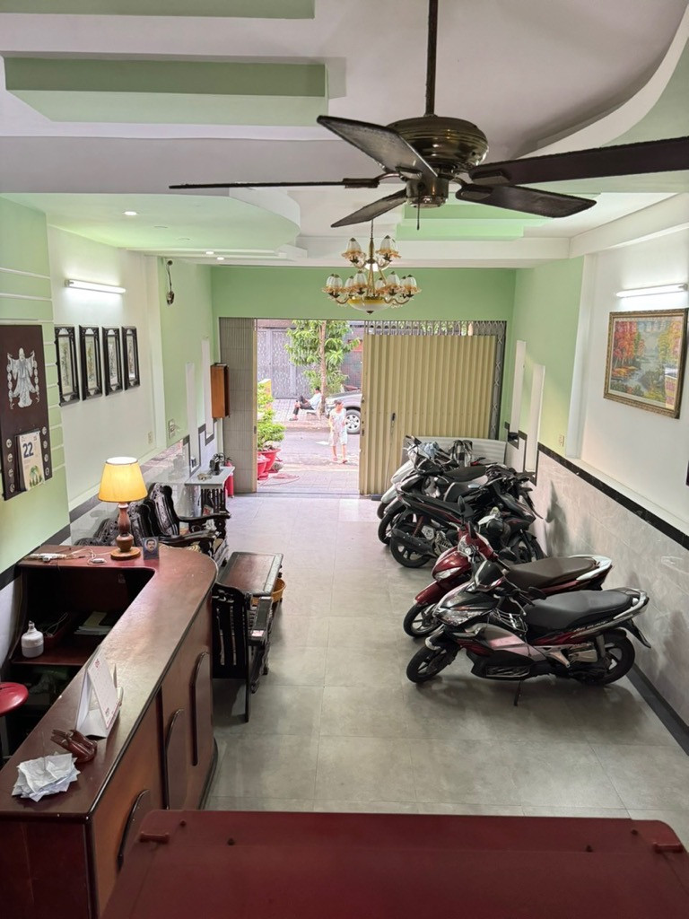 CHỈ NHỈNH 12 TỶ – SỞ HỮU NGAY KHÁCH SẠN MINI 10 PHÒNG TẠI TÊN LỬA – DOANH THU ỔN ĐỊNH 80 TRIỆU/THÁNG