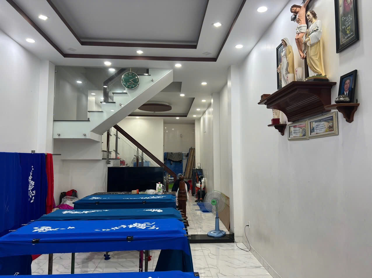 Hẻm 3m sát MT Song Hành, Ngay vòng xoay An Sương, 80m2 (4x20) 3 Tầng, 4 PN 5WC, Tặng NT, chủ gấp bán