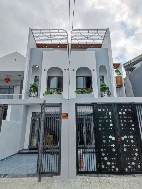 🏠 Nhà 1 Trệt 2 Lầu – DT 120m² – 3PN, 4 Toilet – Giá 1.85 TỶ – Thủ Dầu Một