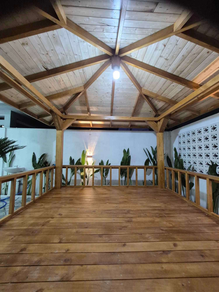 BIỆT THỰ SÂN VƯỜN HÓC MÔN CHỦ NGỘP QUÁ NGỘP NHÀ CẤP 4 MỚI TINH, HẺM XE TẢI, NGANG KHỦNG 8.6M, NGAY TRƯỜNG NGUYỄN THỊ NUÔI - BAO ĐẦU TƯ - CHỈ HƠN 20Tr/M2 - KHÔNG CÓ CĂN THỨ 2 SO SÁNH.