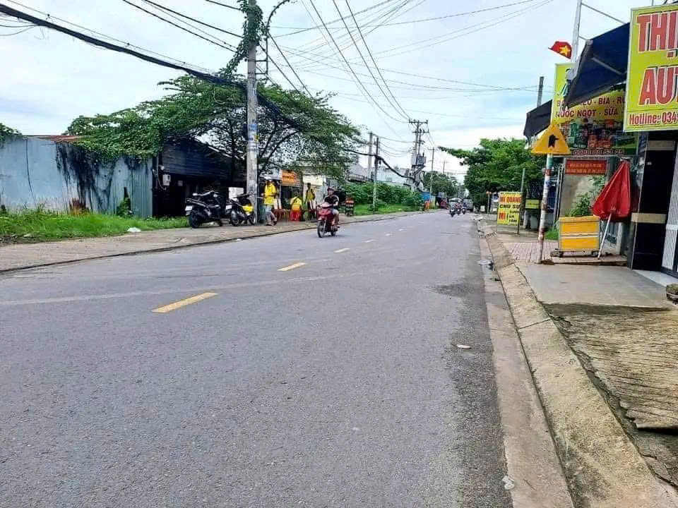 Bán nhà mặt phố Phạm Thị Giây, 39 tỷ, 1738m2, hàng hiếm tại Hóc Môn, TP.HCM
