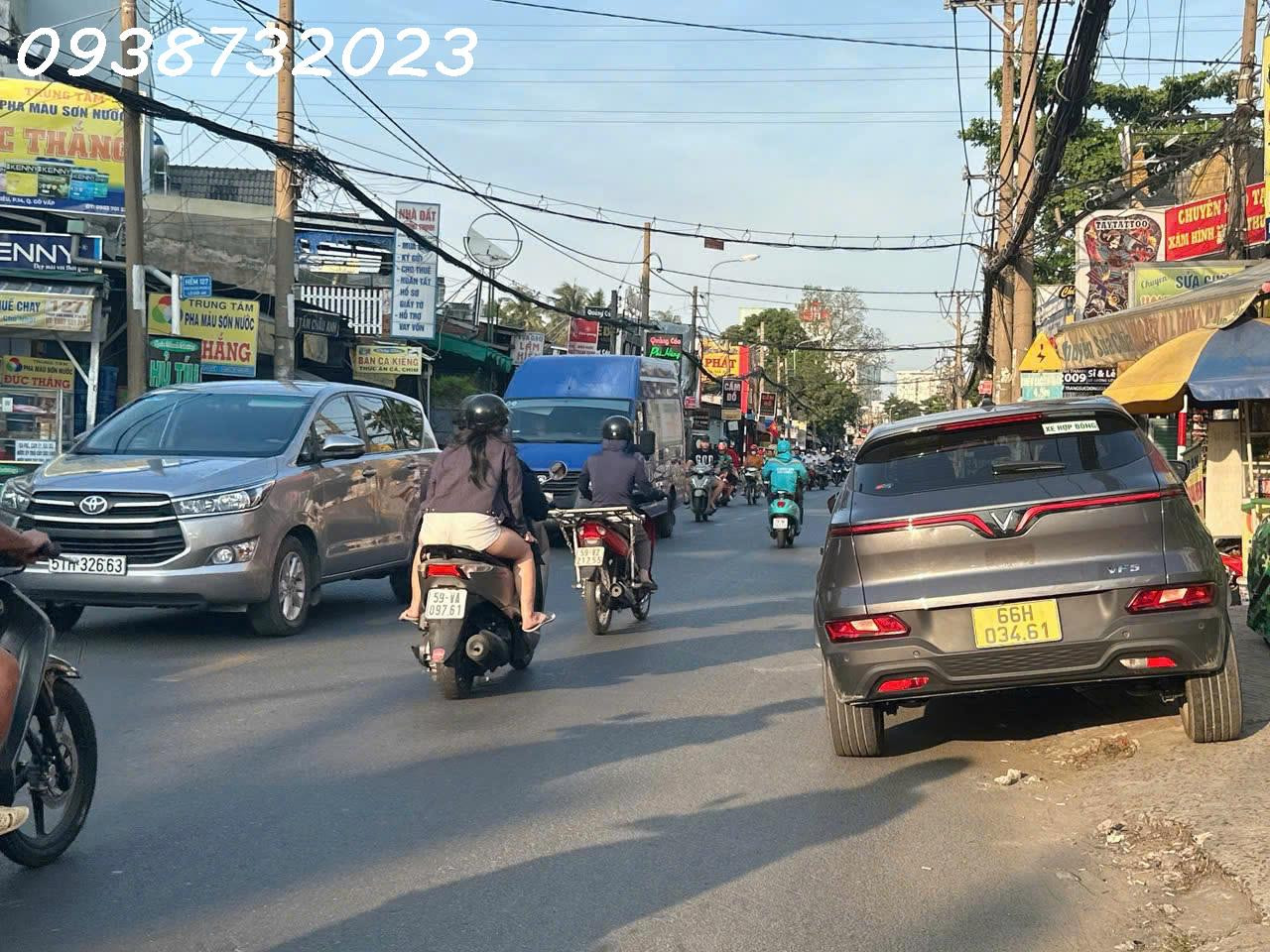 Bán Nhà Hẻm xe hơi tránh ngay Phan Văn Chiêu 125 M2 hơn 8 Tỉ
