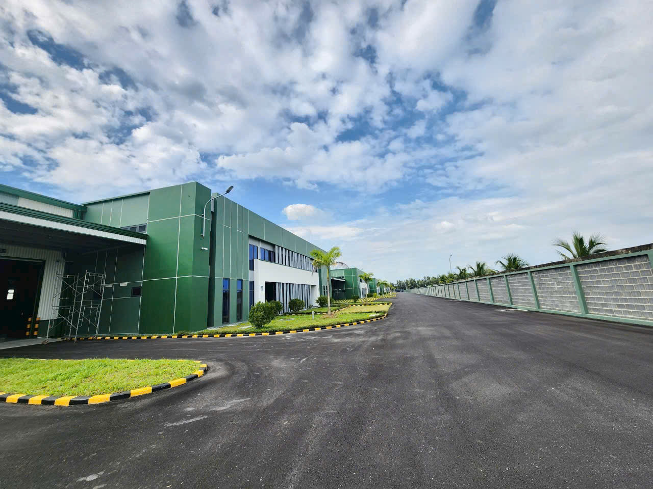 Cho Thuê Xưởng Long An Mới Xây – Từ 5.000m²–20.000m² – Giá Siêu Tốt 4,5 USD. Liên hệ: Chothuexuongmiennam.com - 0366632092