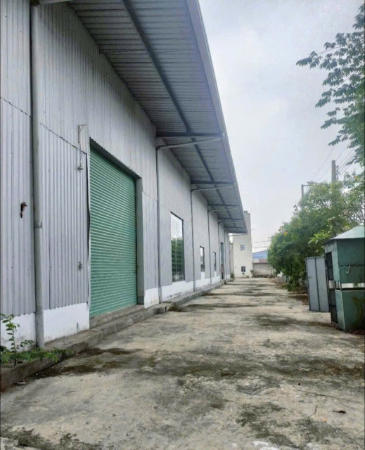 Cho Thuê Kho Xưởng Tại Dĩ An, Bình Dương – DT 2000m², PCCC Tự Động, 8 Cửa Xuất Nhập Hàng