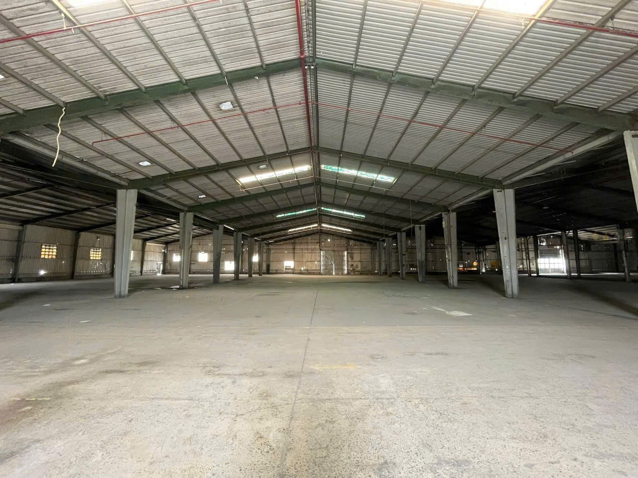 CHO THUÊ KHO XƯỞNG ĐỘC LẬP KCN SÓNG THẦN – DĨ AN, BÌNH DƯƠNG Liên hệ: Chothuexuongmiennam.com - 0366632092
