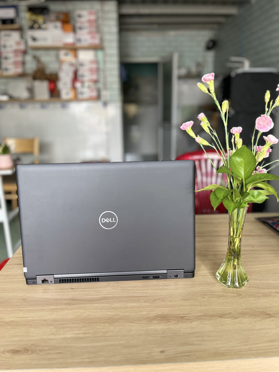 Cơ Hội Có 1-0-2! Dell 3530 Gaming i7, 8GB RAM, SSD 256GB, hai card màn hình 4gb chạy song song, màn hình 15.6 cảm ứng fhd  Giá Chỉ 7,95 Triệu!