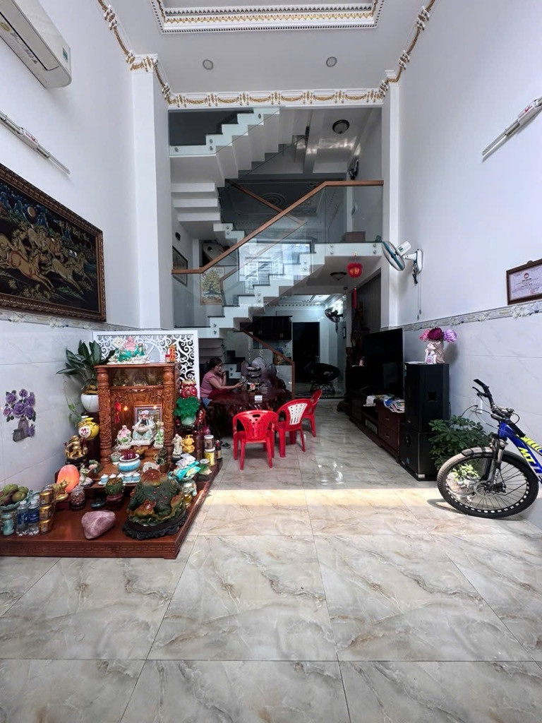 SIÊU PHẨM GIÁP TÂN PHÚ-5 TẦNG-HẺM 5M- 58M2 CHỈ NHỈNH 5 TỶ.