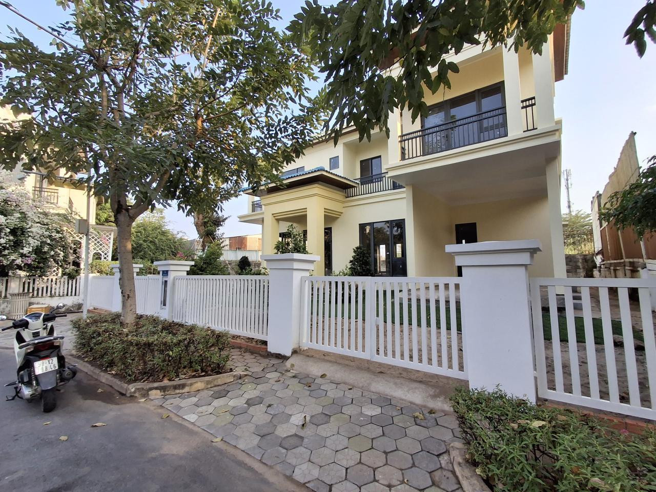 🔥 VIP! Biệt thự 3 tầng ĐXT, 477m²  – Senturia Vườn Lài Q12