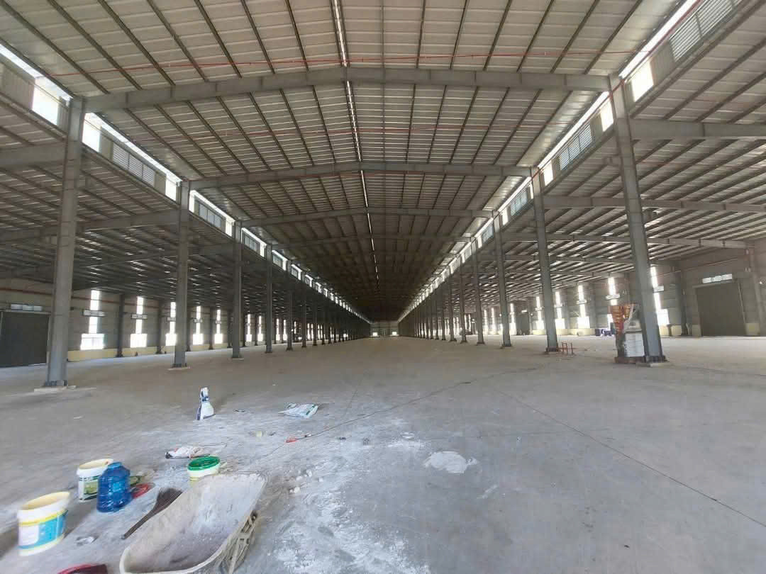 Bán Nhà Xưởng KCN Đức Hòa, Long An – 13.500m², Đất Đóng Thuế Đến 2058 – Giá Chỉ 155 Tỷ! Liên hệ ngay: 0366 632 092