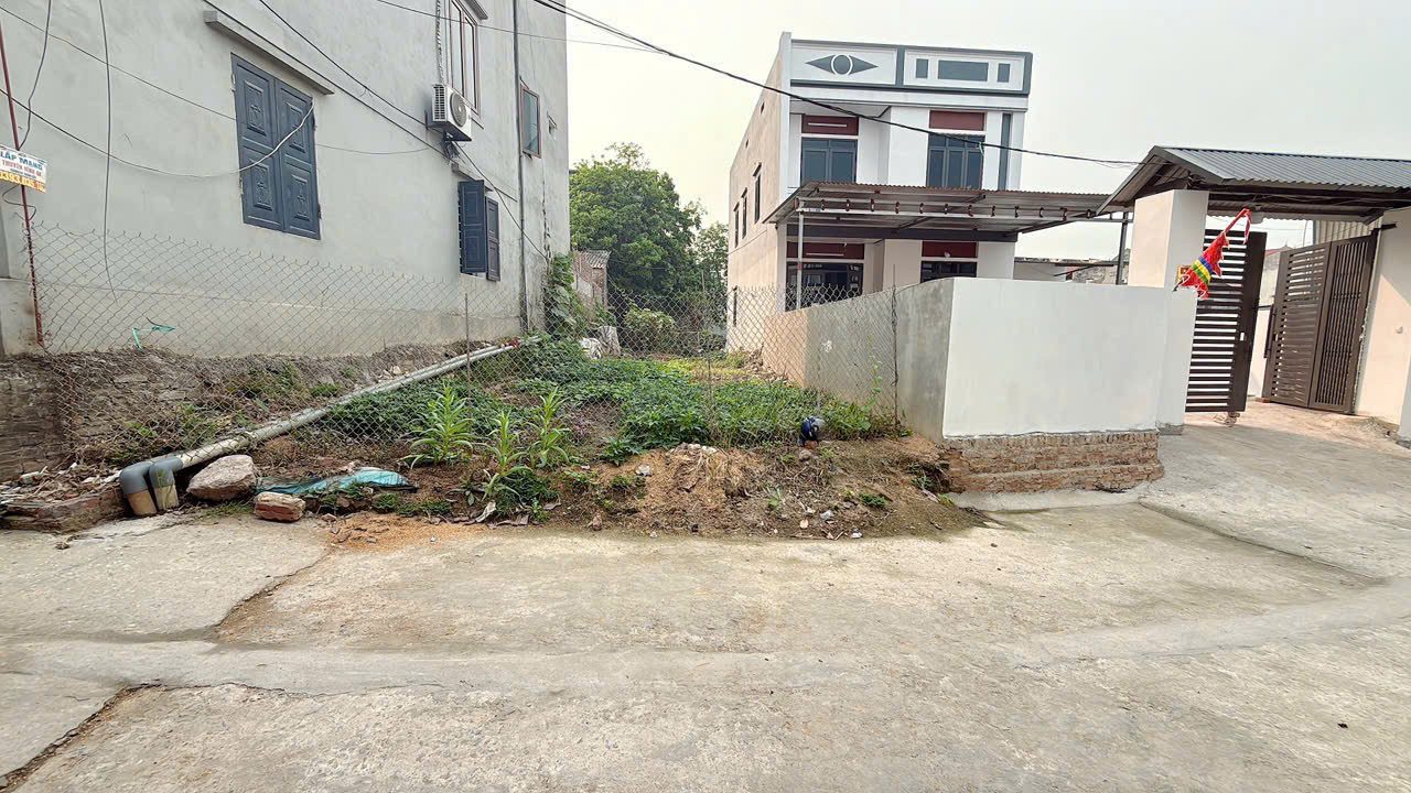 -QUÝ NHÀ ĐẦU TƯ NHANH TAY NHẮC MÁY ĐỂ CHÂP  LẤY CƠ HỘI, VỊ TRÍ KHU ĐÔNG DÂN CƯ TOÀN NHÀ GIẦU -DT 109 M FUN THỔ CƯ -GIÁ CHỈ CÓ  12,5 TR TRÊN MỘT MÉT VUÔNG ĐẤT - QUÁ RẺ - TẠI SÓC SƠN
