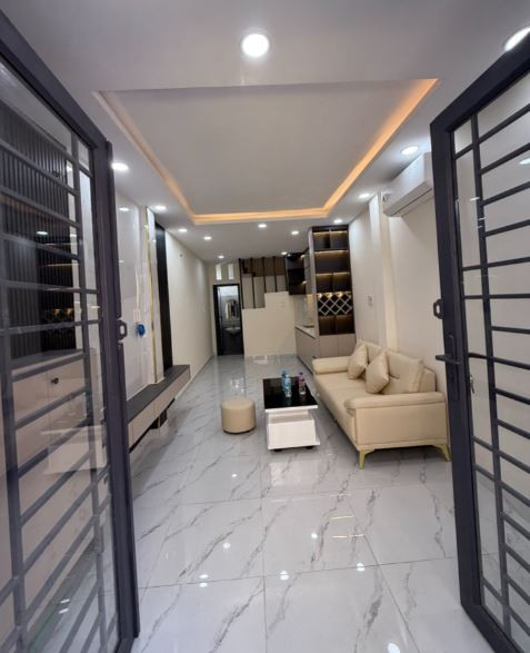 NHÀ SHR NGAY CON ĐƯỜNG 79 VIP NHẤT QUẬN 7 - CHỈ CẦN HƠN 1 TỶ LÀ CÓ HỘ KHẨU KO LO CHẠY TRƯỜNG ĐIỂM CHO CON - GIÁ 4.1 TỶ