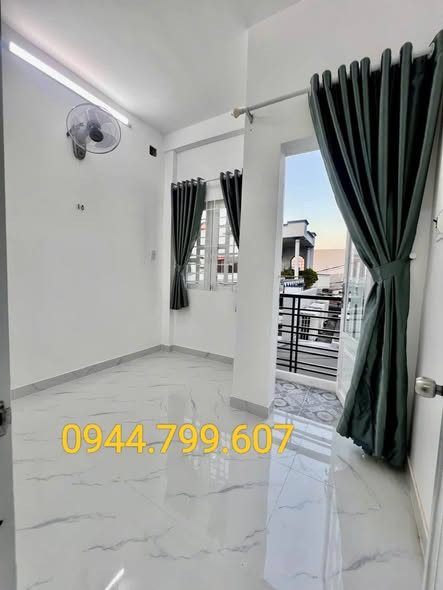 NHÀ 3 TẦNG - THÍCH HỢP CHO KHÁCH NHỎ TIỀN - CĂN GÓC 2MT - HTP -NHĨNH 2TỶ
