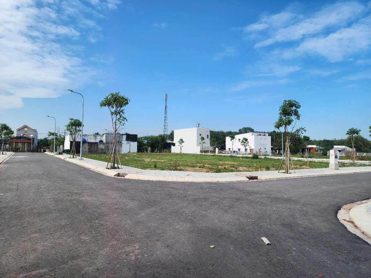 Đất góc 2 mt liền kề dt:191 m²(17x11) giá chỉ : 1,6 50 tỷ tại Gò Hưu, Xã Mỹ Hạnh Nam