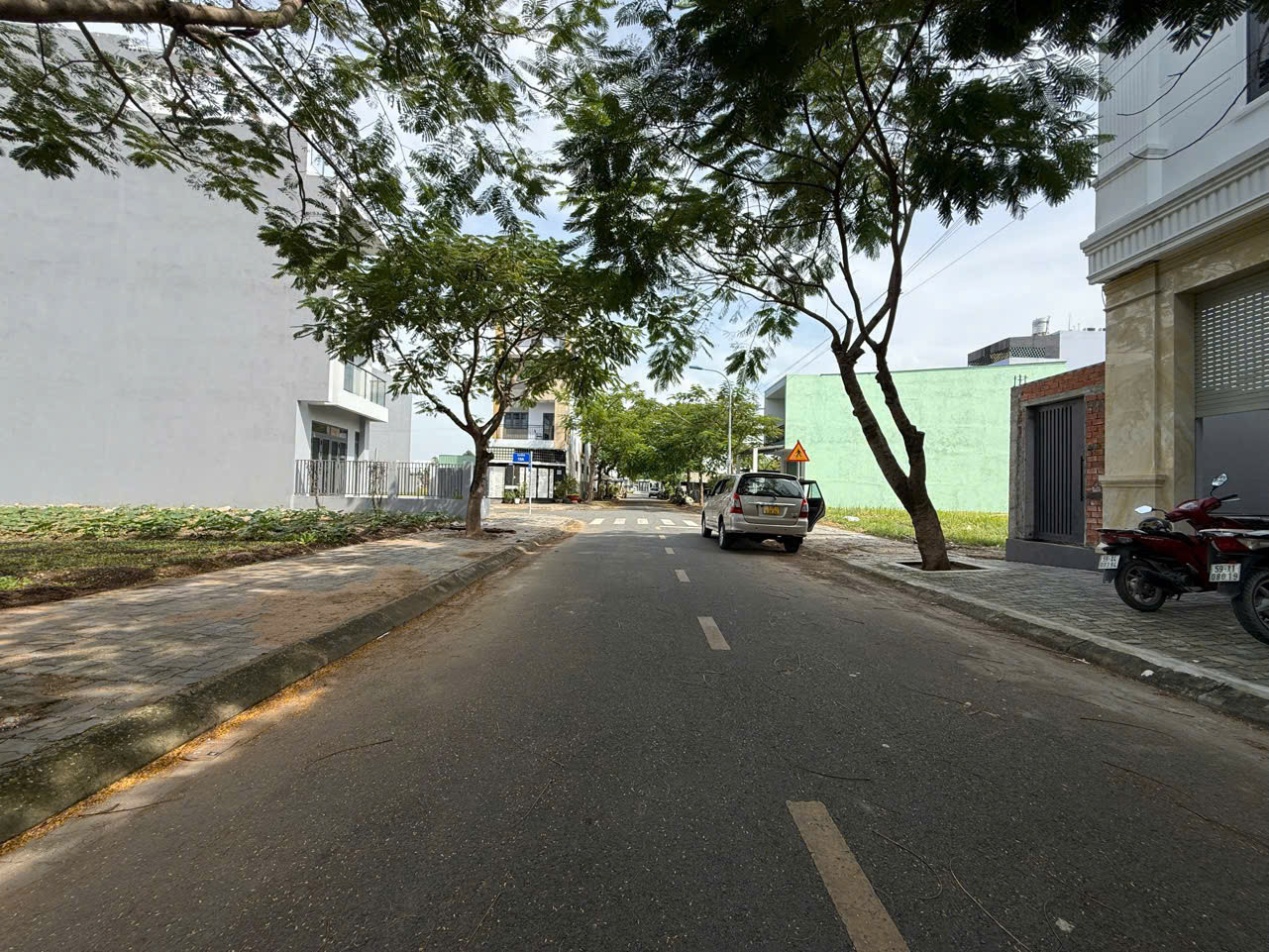 bán đất trong khu Đông Tăng Long,Nguyễn Duy Trinh, Trường Thạnh, lô đẹp, 106m2, giá 157 tr/m2