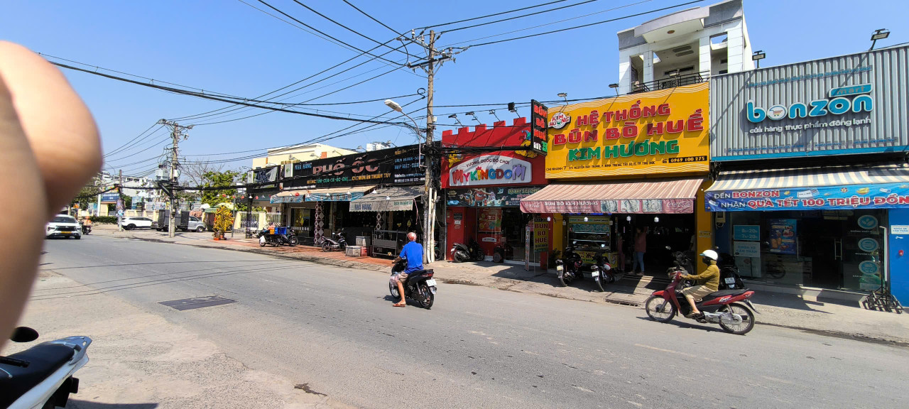 Bán Nhà MặtTiền 20m Đường Nguyễn Duy Trinh, P. Bình Trưng Tây, Q.2 - Chỉ 15 Tỷ (4x20)
