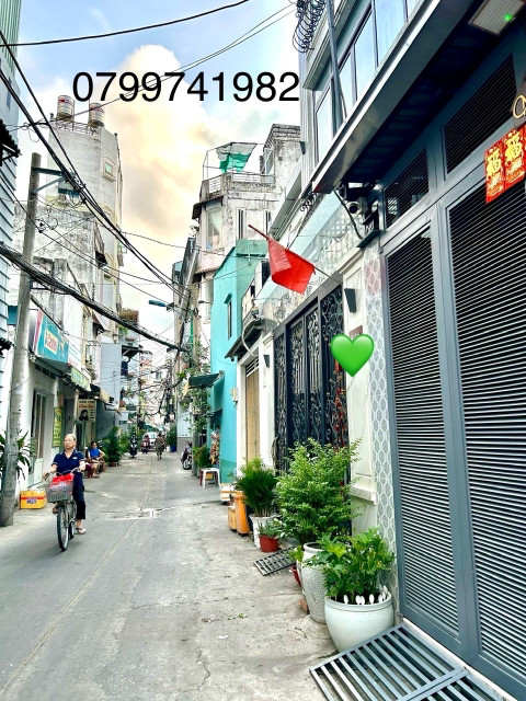 NHÀ BÁN GẦN TRƯỜNG GẦN CÔNG VIÊN GẦN CHỢ - THIẾT KẾ ĐEP.