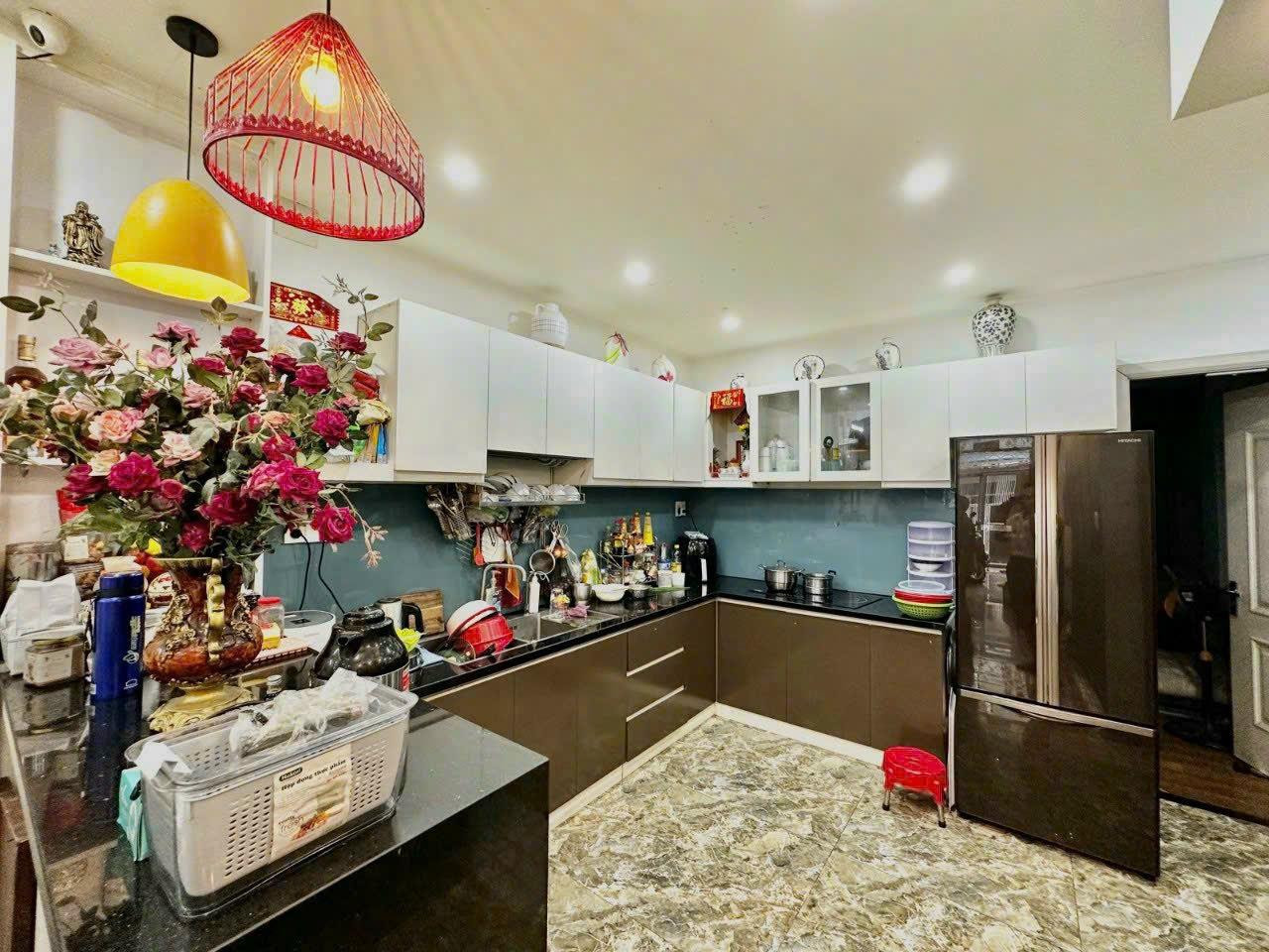 Mặt tiền kinh doanh Trịnh Quang Nghị, 6x20, 4 tầng chỉ 10 tỷ 8
