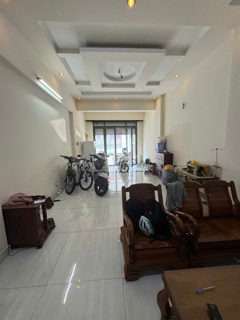 Mặt Tiền 12m Kinh Doanh Đỉnh Q.GÒ VẤP, 4 x 18 x 5 Tầng, (Giá gấp bán) HIẾM- Không Có Căn Thứ 2. SIÊU VIP.