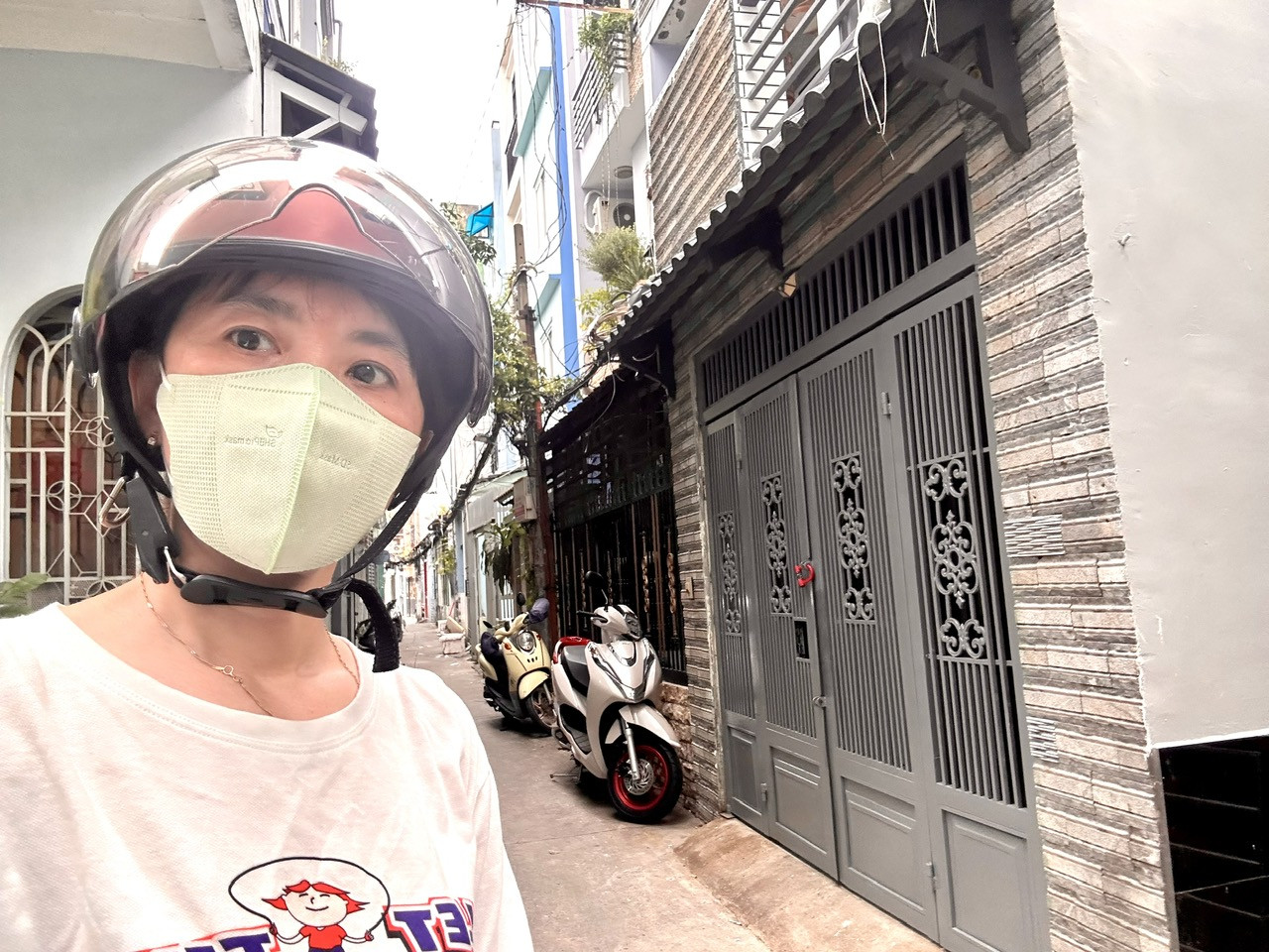NHÀ 4 TẦNG ĐOÀN VĂN BƠ CÁCH VÀI CĂN RA MẶT TIỀN VĨNH KHÁNH- THÔNG RA HOÀNG DIỆU, NGUYỄN TẤT THÀNH, GẦN ĐỊA HỌC LUẬT.