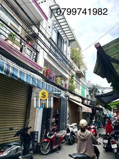 NHÀ BÁN NẰM TRÊN CUNG Đ.ĐOÀN VĂN BƠ--VỊ TRÍ ĐẸP --THÍCH HỢP KÍNH DOANH MUA BÁN ĐA NGÀNH NGHỀ.