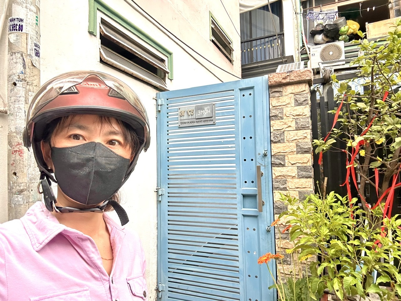 BÁN NHÀ QUẬN 4 - GẦN TRƯỜNG HỌC KHÁNH HỘI - GIAO THƯƠNG VỚI TÔN THẤT THUYẾT VÀ NGUYỄN TẤT THÀNH.