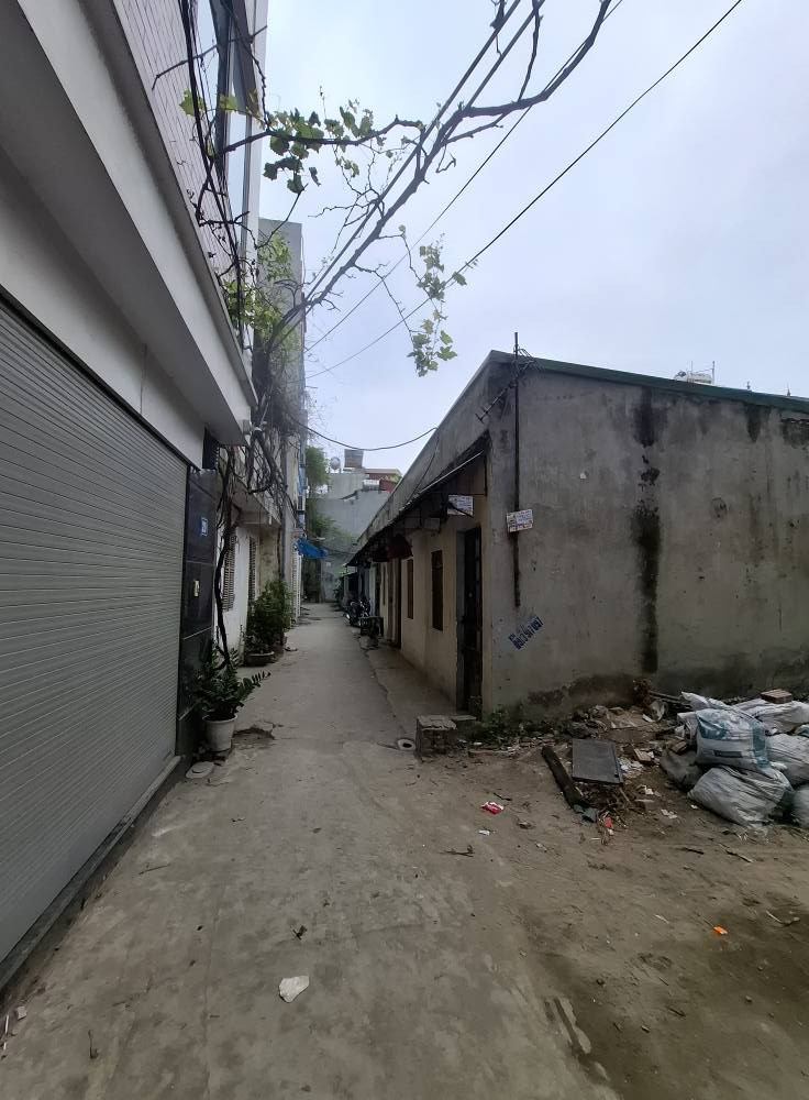 Duy nhất 1 lô. Nhỉnh 4t. Đất phúc lợi 36m x 4m, vuông đẹp chỉ 1 nhà ra oto. LH 0936123469