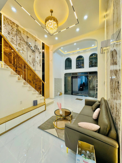 Nhà Chủ Gởi Cực Đẹp – 3 Tầng – 3PN – Full Nội Thất – Nguyễn Văn Đậu, Bình Thạnh