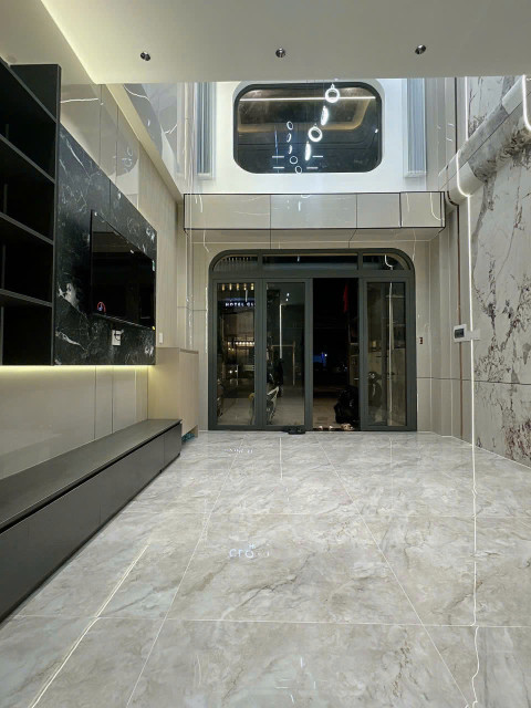 Bán nhà MTKD liên trục Quang Trung 90m2 ngang 5.4m 8 tầng có T.máy tặng NT 10.5  tỷ.