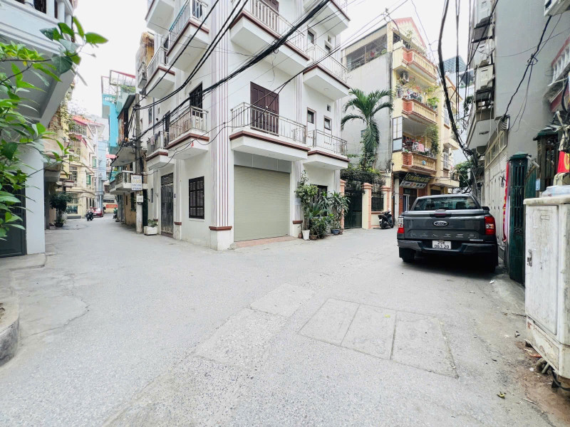 Bán TÒA VĂN PHÒNG  quận Thanh Xuân - Cù Chính Lan 98m 9 tầng thang máy phân lô cực VIP - 45 tỷ lh 0975124520