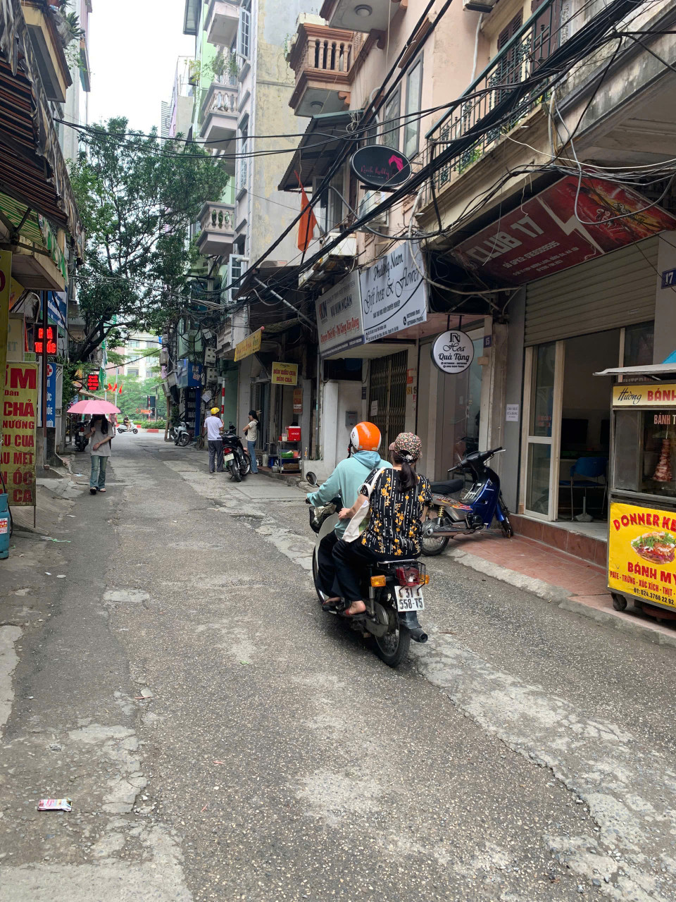 cho thuê MBKD Đường Láng, ô tô tránh, sạch sẽ trừ hàng ăn, 7 Triệu