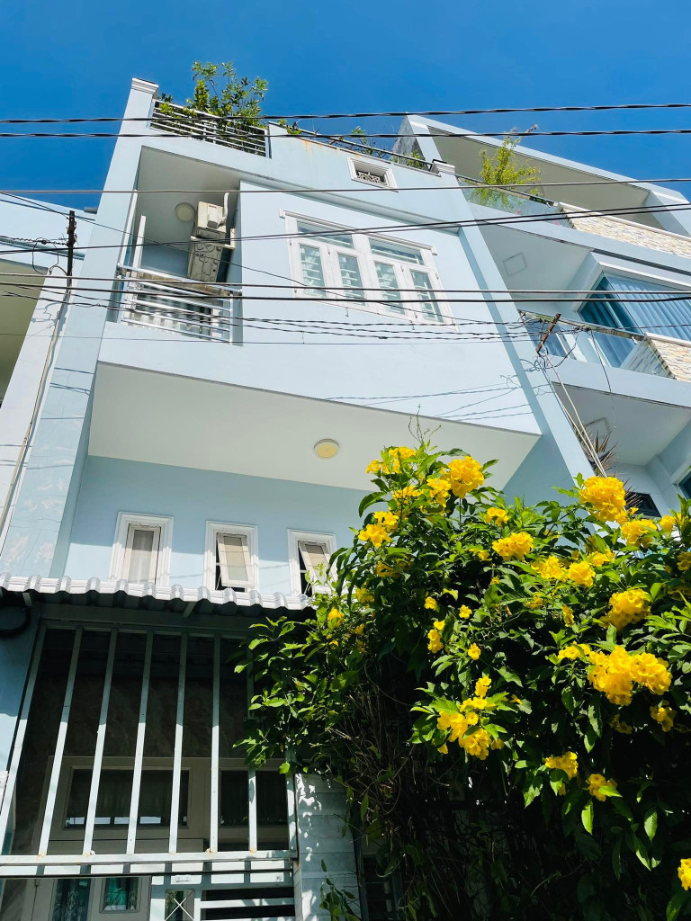 NHÀ ĐẸP TP KIÊN CỐ Ở NGAY 44M2 4T 5PN TÂN HƯƠNG, TÂN PHÚ  XE HƠI NGỦ TRONG NHÀ