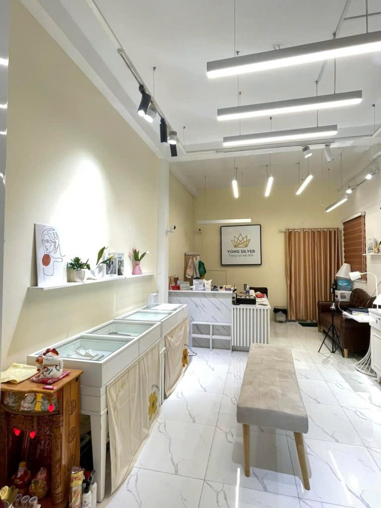 Sang mặt bằng kinh doanh shop thời trang và phụ kiện khu vực đường Trần Quang Diệu, phường 14