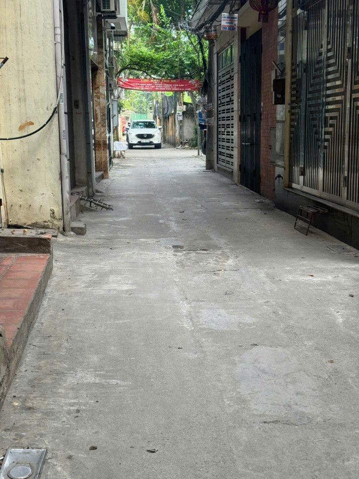 Cho thuê nhà ngõ 292 Kim Giang, 40m2 x 4 tầng, 3 ngủ, 12 Triệu VP, KD onl kết hợp ở gđ