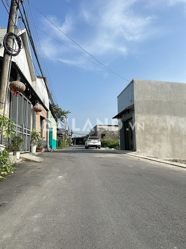 Cần bán vài lô đất giá đầu tư đường nhựa khu dân cư đông đúc gần ủy ban xã Bình Minh cách lộ 300m