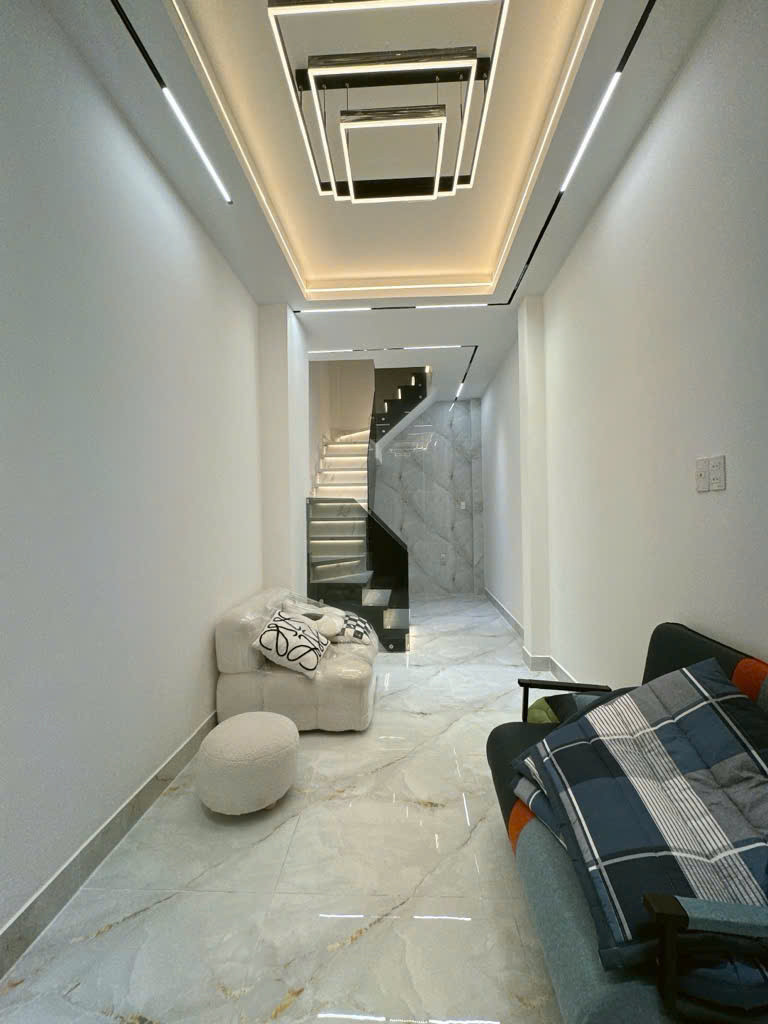 MẶT TIỀN KHÁNH HỘI GIAO ĐƯỜNG SỐ Q4 
SMART HOME DIỆN TÍCH SD 63 M2 
CÓ 4 TỶ