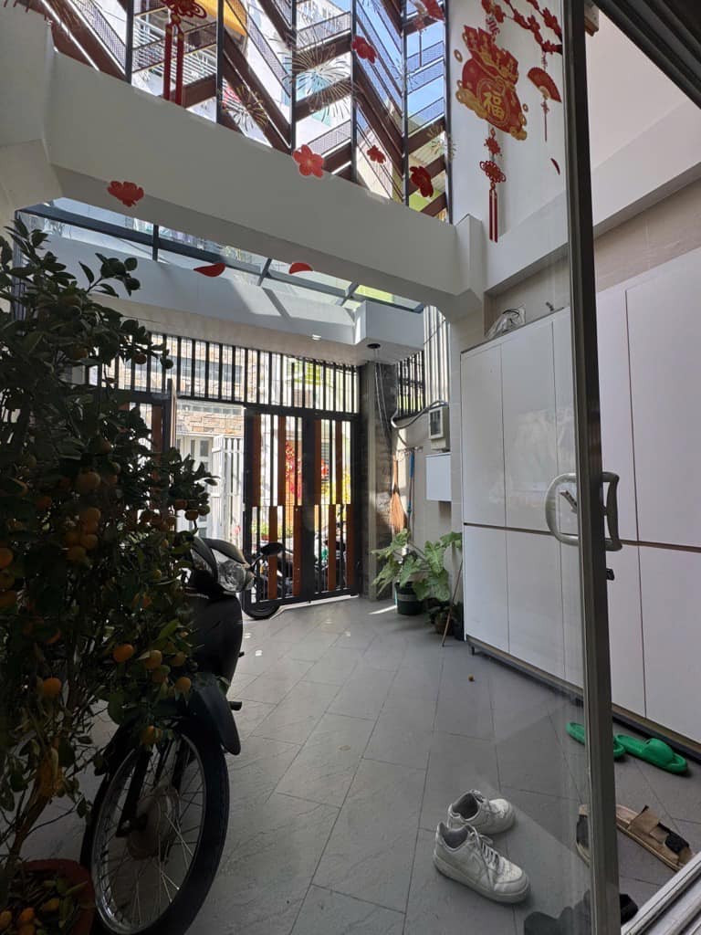 🎯 TRUNG TÂM QUẬN 3- 60M2 THANG MÁY NHÀ CỨNG 5 TẦNG- MỚI XÂY NỘI THẤT XỊN
💰 12 .2🧄