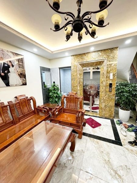 Siêu phẩm nhà phố Minh Khai, 6 tầng thang máy, 50m2, chỉ 6.5 tỷ