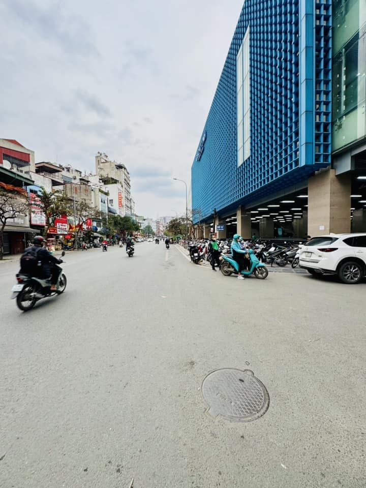HOT - Bán đất phố Hào Nam - Đống Đa, 51m2, mt 4,8m GIÁ CHỈ CÓ 10,3 tỷ