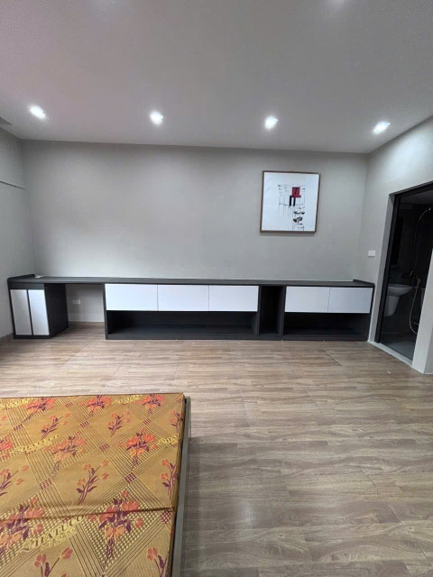 SIÊU PHẨM ĐỘI CẦN - VỊ TRÍ SIÊU ĐỈNH  10M RA MẶT PHỐ- NHÀ ĐẸP Ở NGAY 32m, 4T, mt 4.3m, nhỉnh 8 tỷ