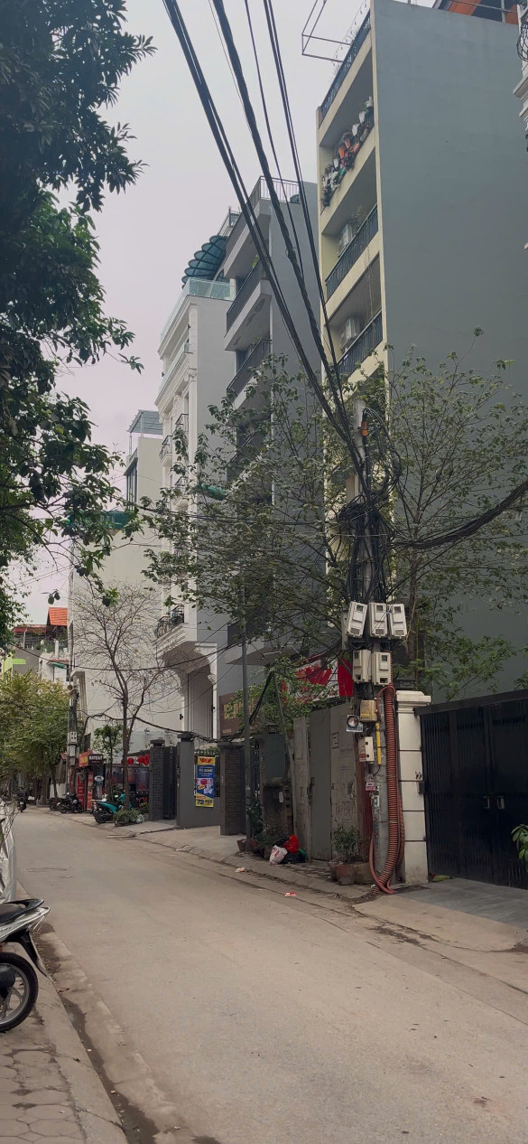 Mặt ngõ 279 Đội Cấn - ô tô tránh - 121m MT 7.4m xây building, chỉ 39.5 tỷ