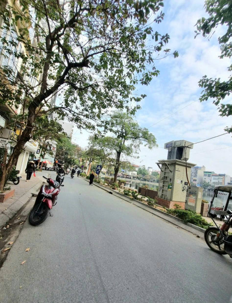 Hồ Đầm Tròn - 69m mặt tiền 4.4m vuông đẹp - ngõ rộng gần ô tô chỉ 13.2 tỷ