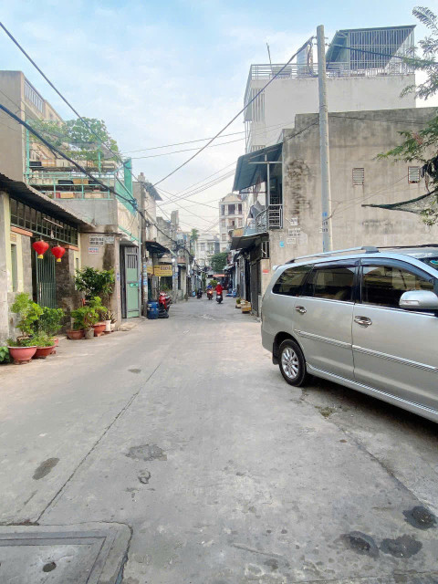 GIÁ RẺ,NHÀ HUỲNH THỊ HAI-TÂN CHÁNH HIỆP - QUẬN 12-HXH 6M