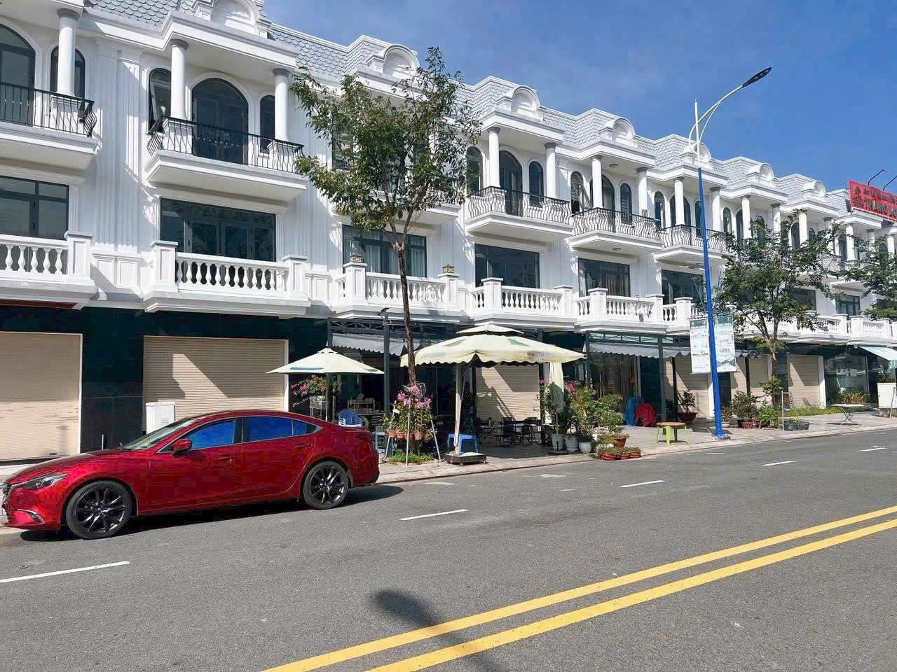 BÁN GẤP SHOPHOUSE 1 TRỆT 2 LẦU TRUNG TÂM LAI UYÊN, BÀU BÀNG